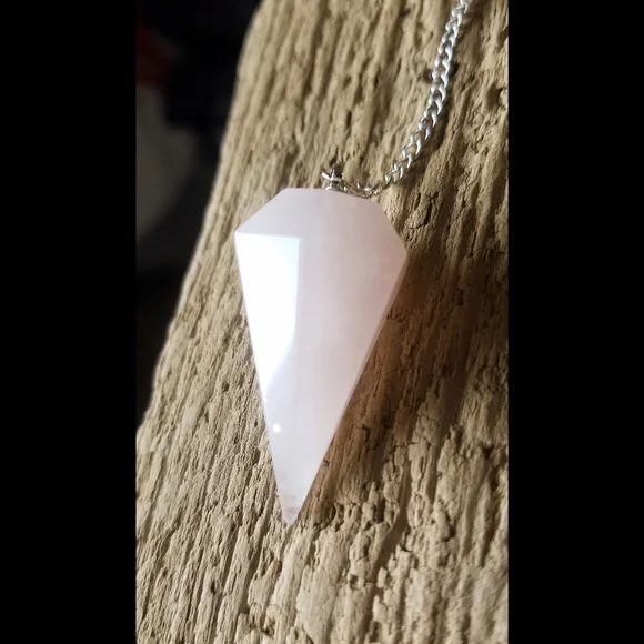 💖 Rose Quartz Faceted Stone Pendulum Crystal - Picture 6 of 11